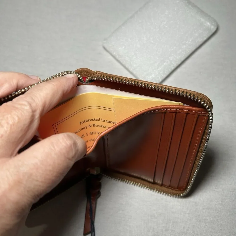 NWT Dooney & Bourke brown pebbled leather zip credit card wallet